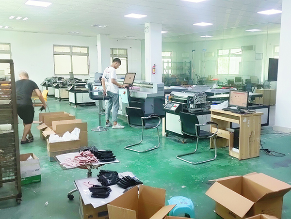 盛煌科UV平板打印機(jī) 盛煌科UV平板打印機(jī)