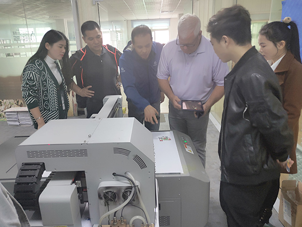 盛煌科UV平板打印機(jī) 盛煌科UV平板打印機(jī)